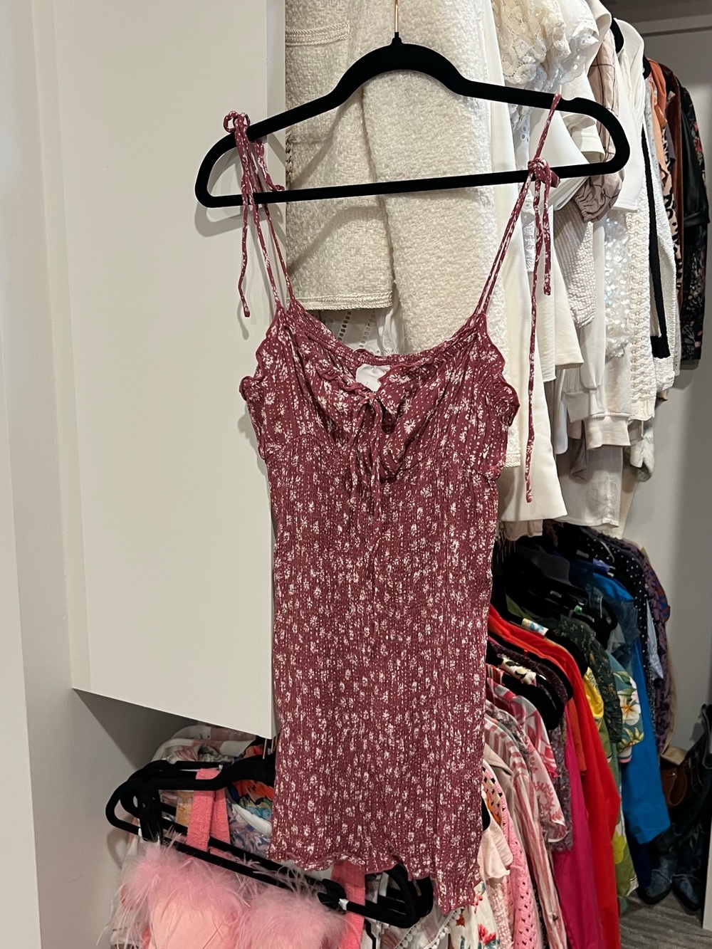 Skylar + Madison Burgundy Floral Print mini dress, keyhole front tie straps